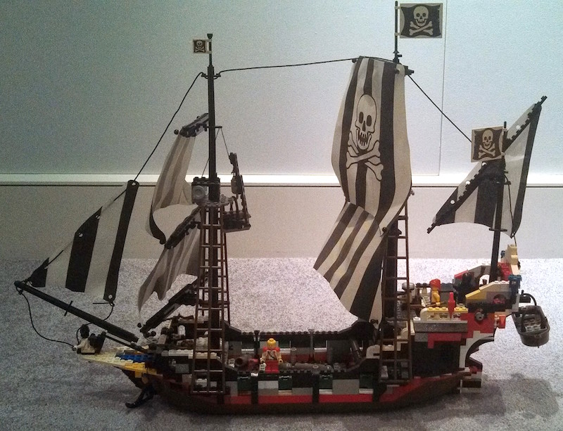 lego pirate ship 1980s